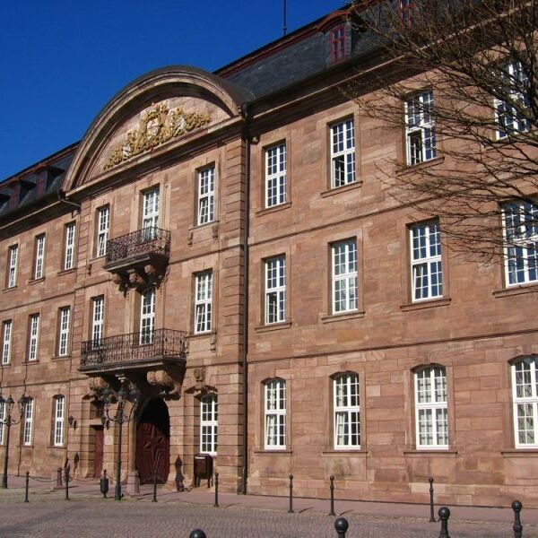 Zu sehen ist das Heilgenstädter Schloss - heute Sitz des Landratsamtes.